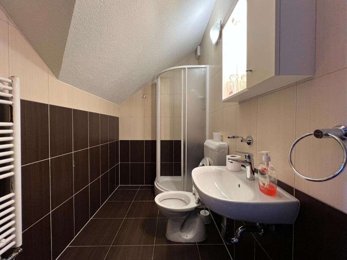 Hotel & Restaurant Babic Vranovaca Ngoại thất bức ảnh