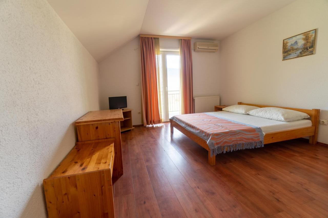 Hotel & Restaurant Babic Vranovaca Ngoại thất bức ảnh