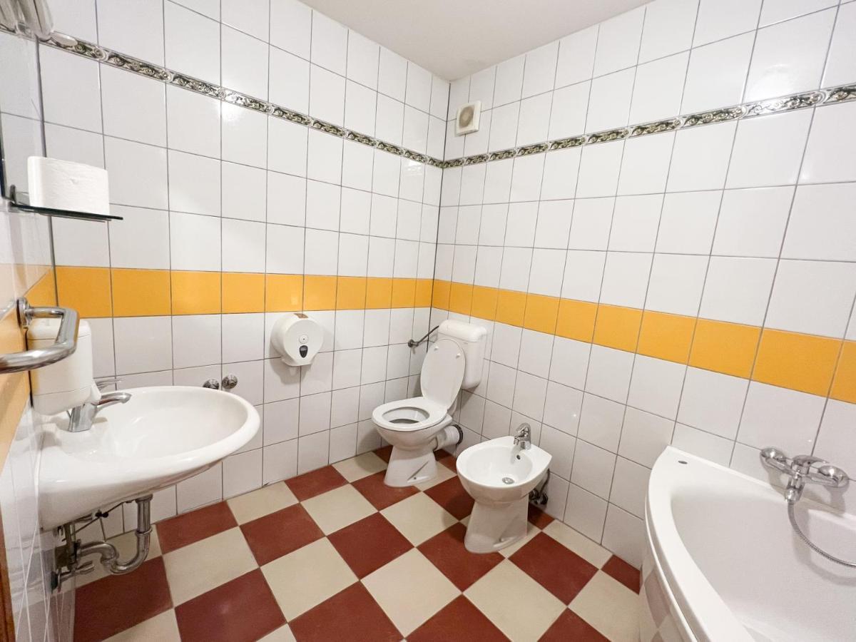 Hotel & Restaurant Babic Vranovaca Ngoại thất bức ảnh