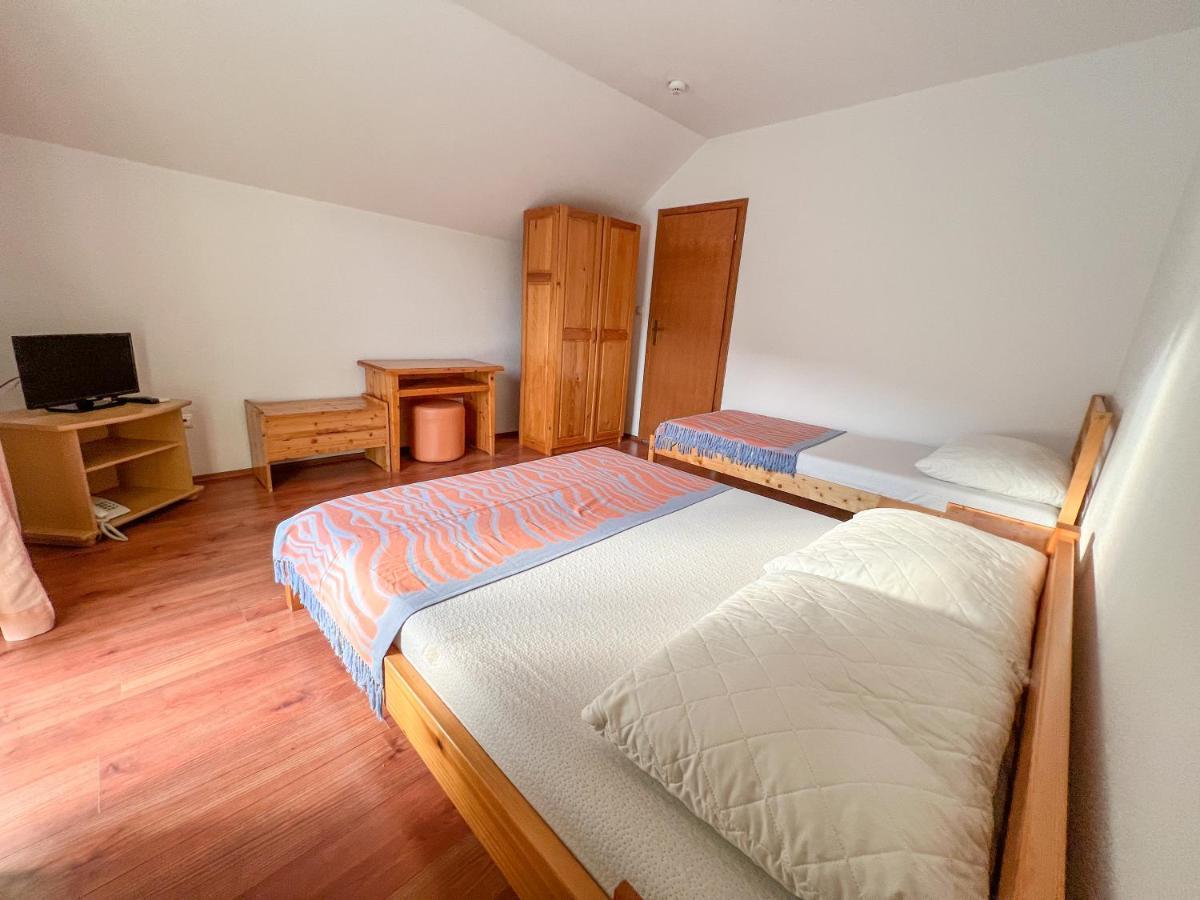 Hotel & Restaurant Babic Vranovaca Ngoại thất bức ảnh