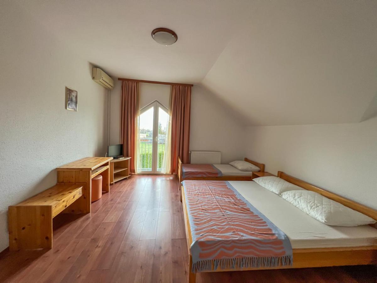Hotel & Restaurant Babic Vranovaca Ngoại thất bức ảnh